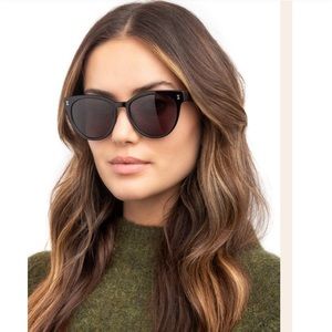 Exclusive - Illesteva York Sunglasses BNWT